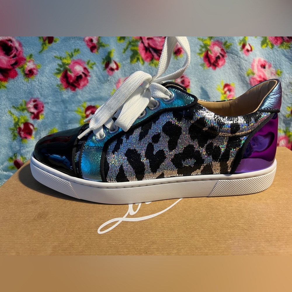 Christian Louboutin Vieira Orlato Sneaker - metallic, holographic leopard print - Picture 9 of 16